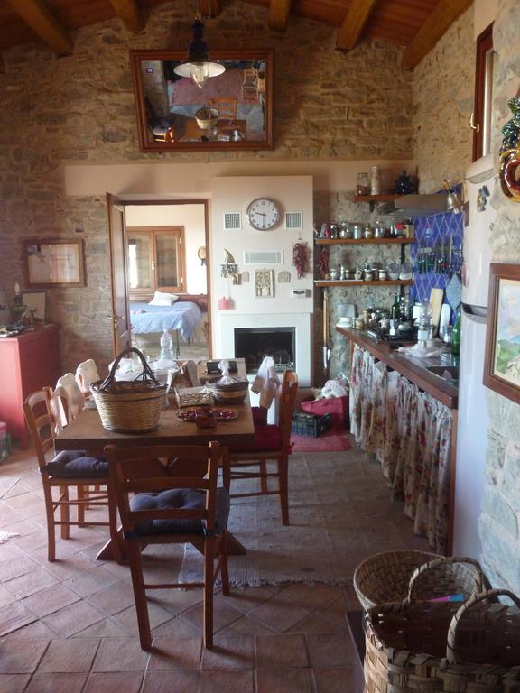 San Pantaleone Rocca Del Vento B&B 외부 사진