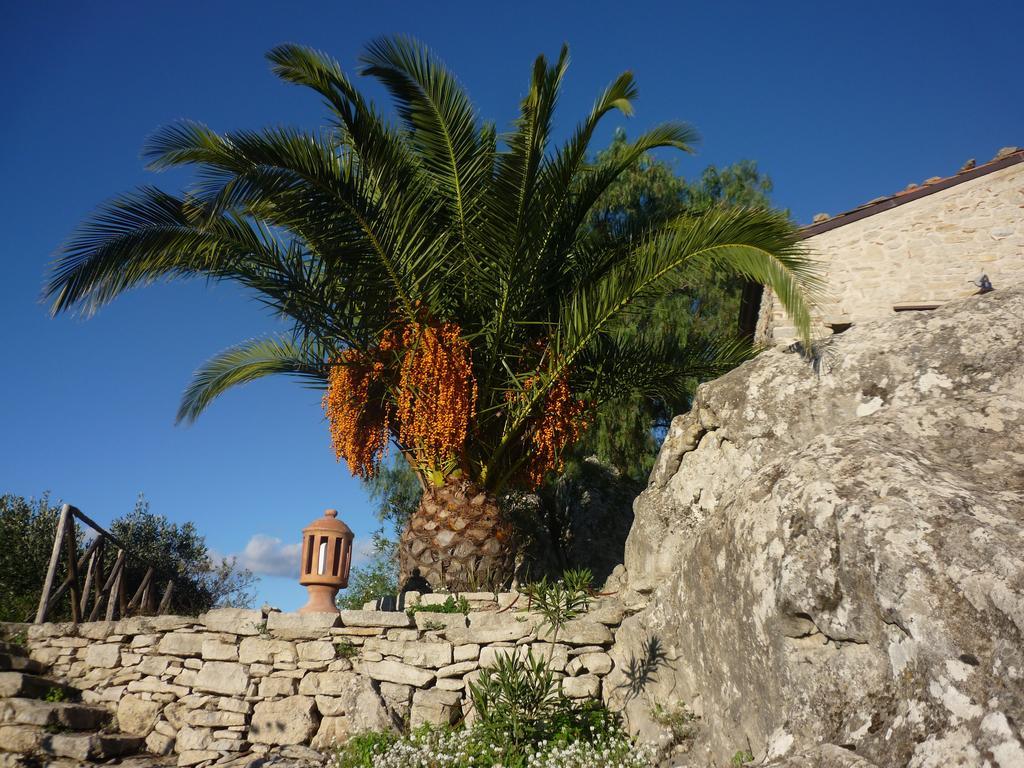 San Pantaleone Rocca Del Vento B&B 외부 사진