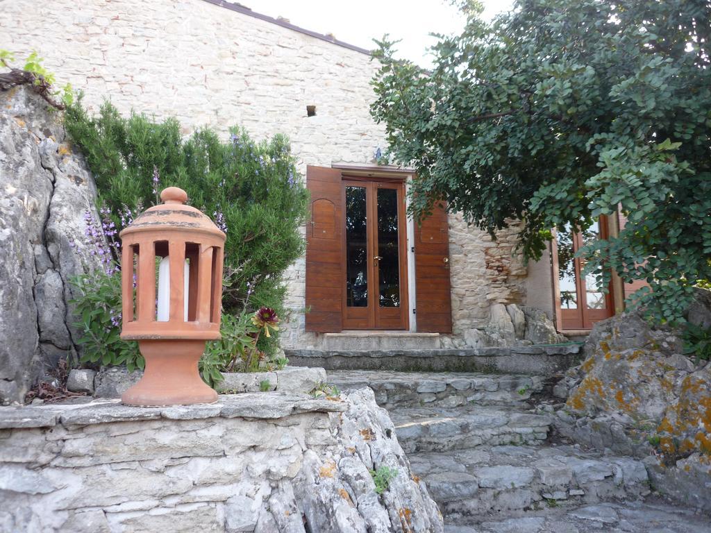 San Pantaleone Rocca Del Vento B&B 객실 사진