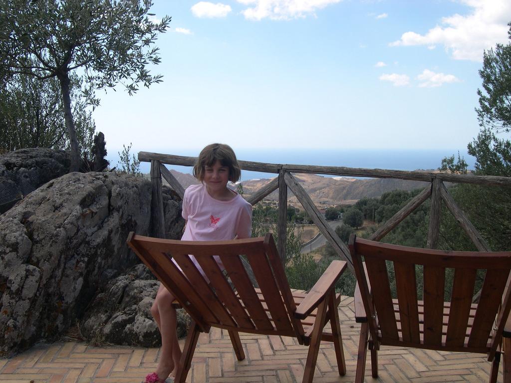San Pantaleone Rocca Del Vento B&B 객실 사진