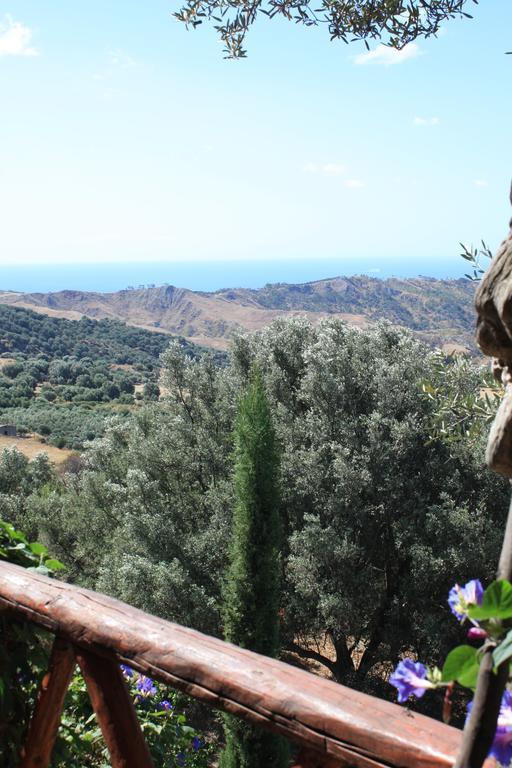 San Pantaleone Rocca Del Vento B&B 외부 사진