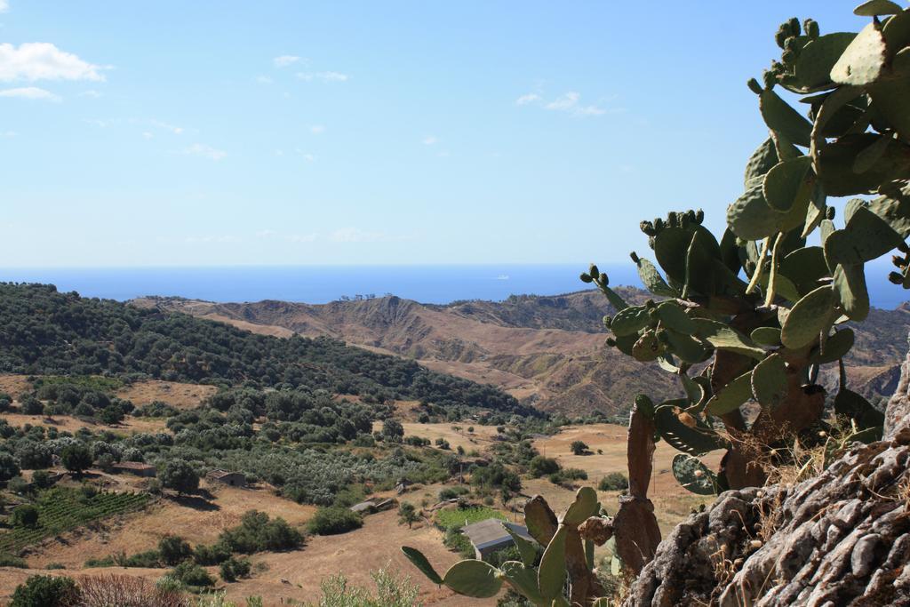 San Pantaleone Rocca Del Vento B&B 외부 사진