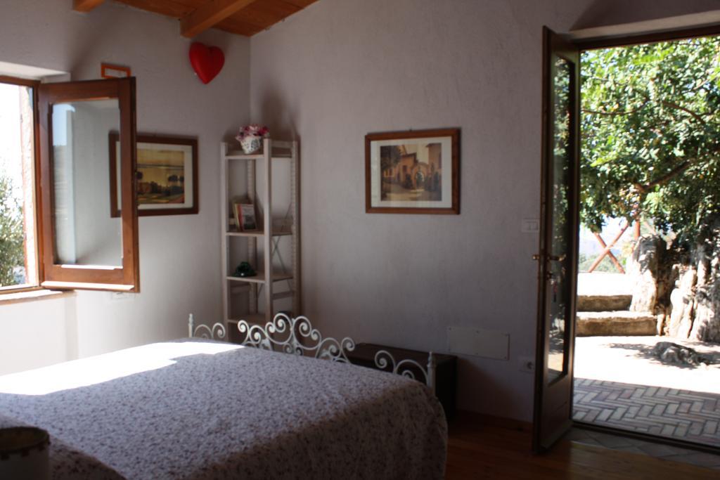 San Pantaleone Rocca Del Vento B&B 외부 사진